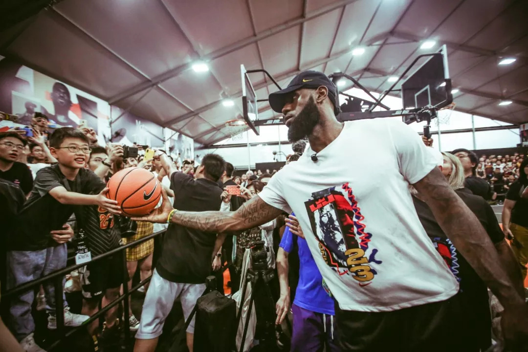 吉迪单赛季第4次至少25分10助，队史2012年罗斯后最多（吉迪本季第4次砍下25+10助攻，创队史自2012年罗斯后单季最多）