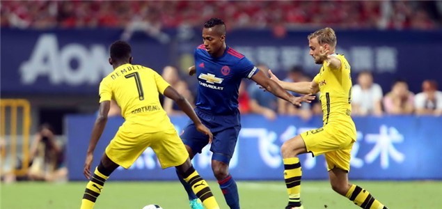 龙狮一度陷 龙狮一度陷